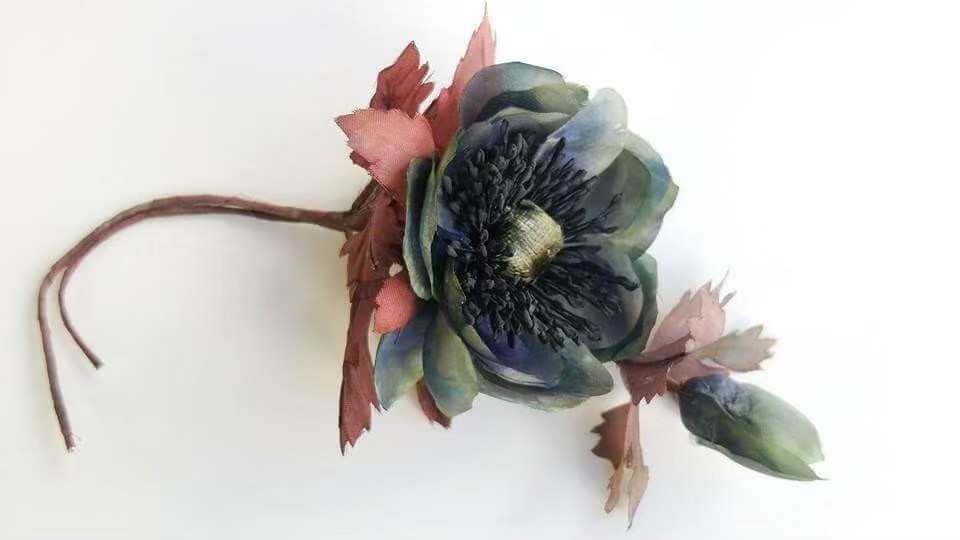 dyed-corsage